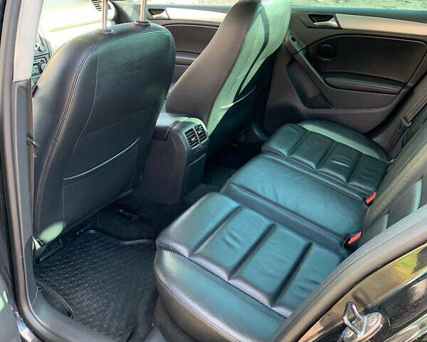 Черный Фольксваген Гольф ГТИ, объемом двигателя 1.4 л и пробегом 222 тыс. км за 9700 $, фото 22 на Automoto.ua