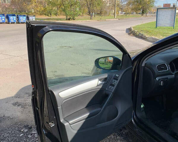 Черный Фольксваген Гольф ГТИ, объемом двигателя 1.4 л и пробегом 222 тыс. км за 9700 $, фото 17 на Automoto.ua