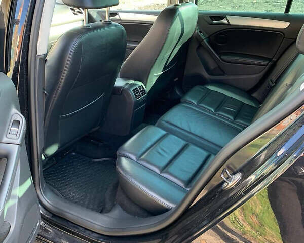 Черный Фольксваген Гольф ГТИ, объемом двигателя 1.4 л и пробегом 222 тыс. км за 9700 $, фото 19 на Automoto.ua