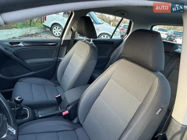 Черный Фольксваген Гольф ГТИ, объемом двигателя 1.4 л и пробегом 180 тыс. км за 7690 $, фото 70 на Automoto.ua