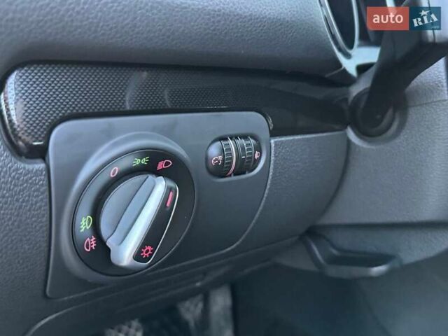 Черный Фольксваген Гольф ГТИ, объемом двигателя 1.4 л и пробегом 180 тыс. км за 7690 $, фото 65 на Automoto.ua