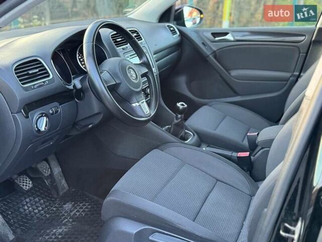 Черный Фольксваген Гольф ГТИ, объемом двигателя 1.4 л и пробегом 180 тыс. км за 7690 $, фото 62 на Automoto.ua