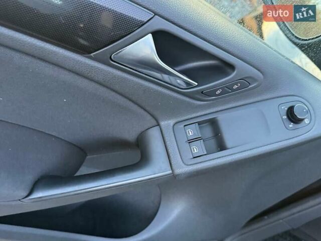 Черный Фольксваген Гольф ГТИ, объемом двигателя 1.4 л и пробегом 180 тыс. км за 7690 $, фото 63 на Automoto.ua