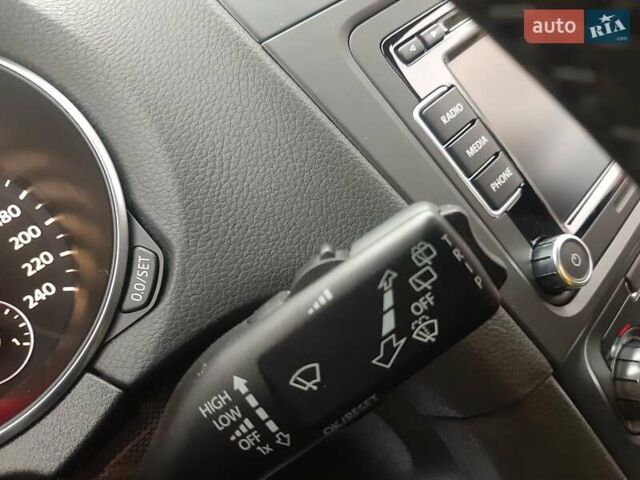 Черный Фольксваген Гольф ГТИ, объемом двигателя 1.4 л и пробегом 180 тыс. км за 7690 $, фото 97 на Automoto.ua