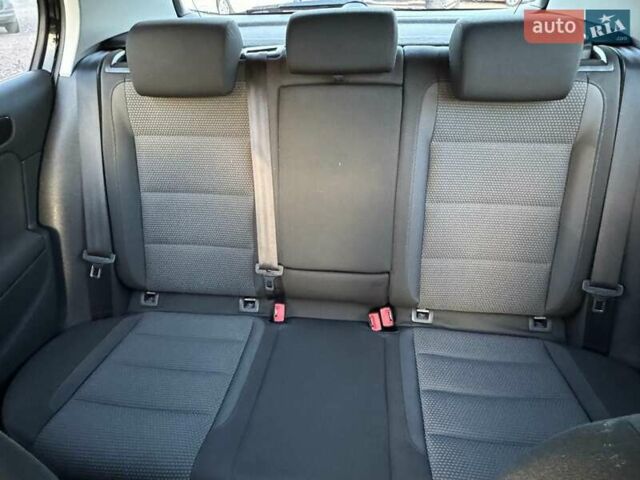 Черный Фольксваген Гольф ГТИ, объемом двигателя 1.4 л и пробегом 180 тыс. км за 7690 $, фото 69 на Automoto.ua