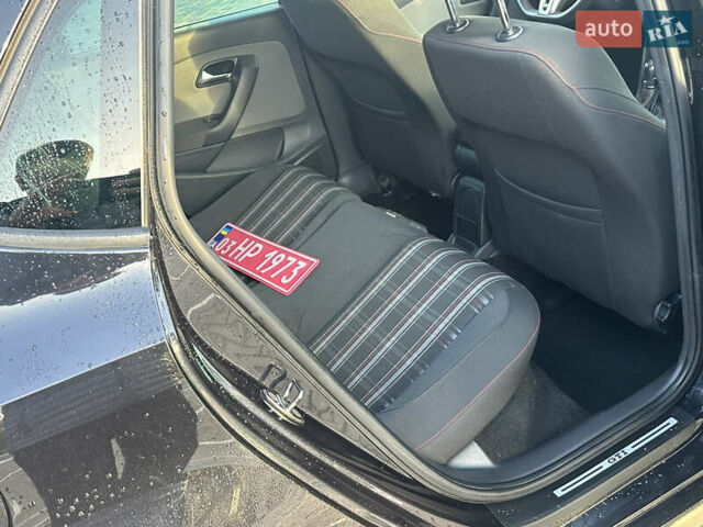 Черный Фольксваген Гольф ГТИ, объемом двигателя 1.4 л и пробегом 220 тыс. км за 9890 $, фото 15 на Automoto.ua