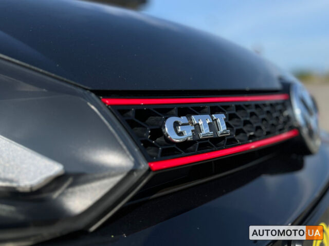 Черный Фольксваген Гольф ГТИ, объемом двигателя 2 л и пробегом 154 тыс. км за 12300 $, фото 8 на Automoto.ua