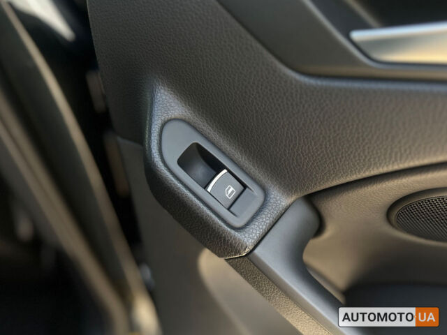 Черный Фольксваген Гольф ГТИ, объемом двигателя 2 л и пробегом 154 тыс. км за 12300 $, фото 29 на Automoto.ua