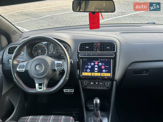 Черный Фольксваген Гольф ГТИ, объемом двигателя 1.4 л и пробегом 220 тыс. км за 9890 $, фото 16 на Automoto.ua