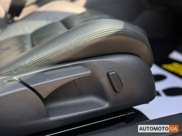 Черный Фольксваген Гольф ГТИ, объемом двигателя 2 л и пробегом 154 тыс. км за 12300 $, фото 26 на Automoto.ua