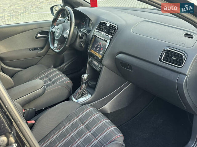 Черный Фольксваген Гольф ГТИ, объемом двигателя 1.4 л и пробегом 220 тыс. км за 9990 $, фото 12 на Automoto.ua