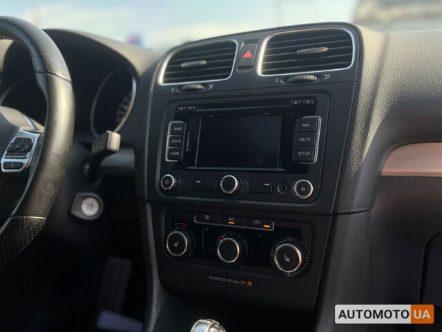 Черный Фольксваген Гольф ГТИ, объемом двигателя 2 л и пробегом 154 тыс. км за 12300 $, фото 21 на Automoto.ua