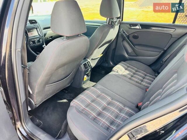 Черный Фольксваген Гольф ГТИ, объемом двигателя 1.97 л и пробегом 243 тыс. км за 9200 $, фото 16 на Automoto.ua