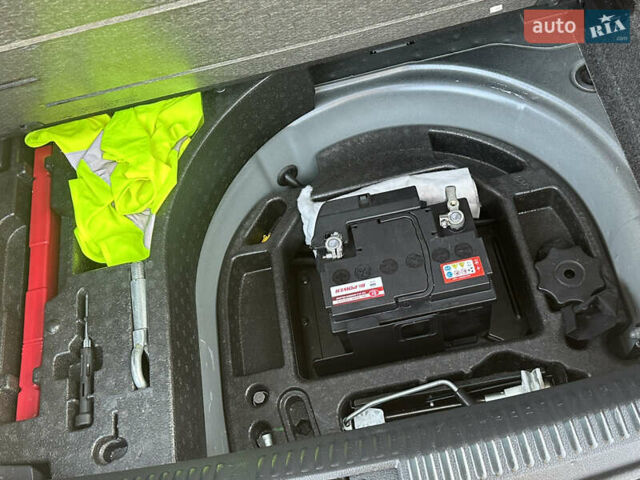 Черный Фольксваген Гольф ГТИ, объемом двигателя 1.4 л и пробегом 220 тыс. км за 9990 $, фото 16 на Automoto.ua