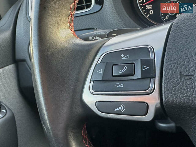 Черный Фольксваген Гольф ГТИ, объемом двигателя 1.4 л и пробегом 220 тыс. км за 9890 $, фото 22 на Automoto.ua