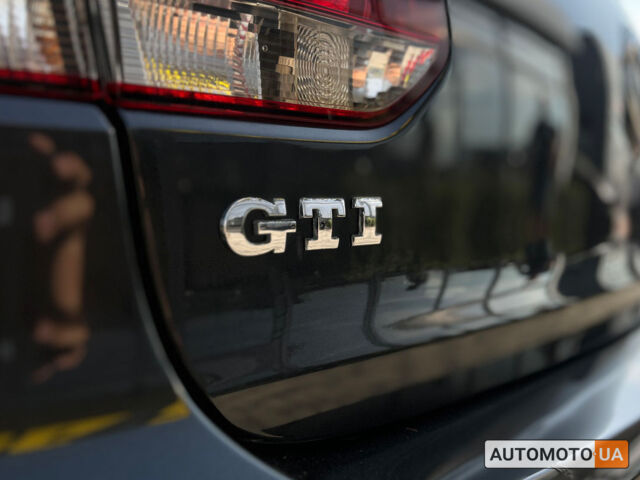 Черный Фольксваген Гольф ГТИ, объемом двигателя 2 л и пробегом 154 тыс. км за 12300 $, фото 9 на Automoto.ua