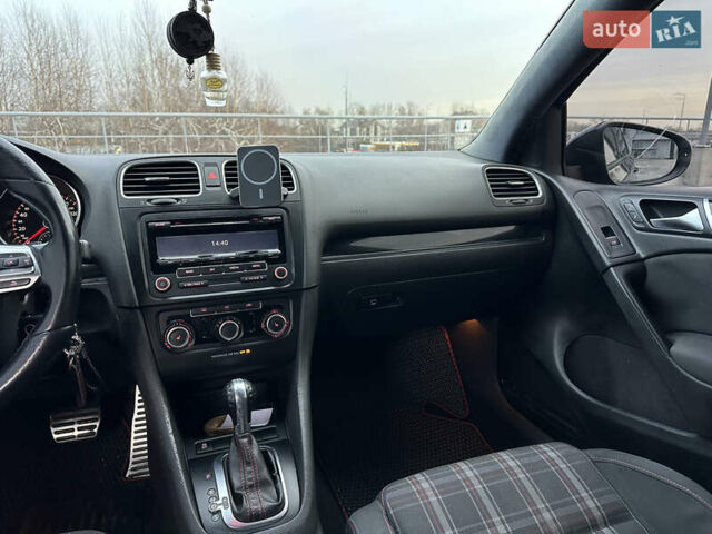 Чорний Фольксваген Гольф ГТІ, об'ємом двигуна 2 л та пробігом 241 тис. км за 9500 $, фото 27 на Automoto.ua