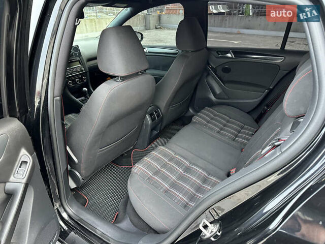 Чорний Фольксваген Гольф ГТІ, об'ємом двигуна 2 л та пробігом 241 тис. км за 9500 $, фото 20 на Automoto.ua