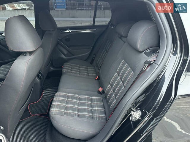 Чорний Фольксваген Гольф ГТІ, об'ємом двигуна 2 л та пробігом 241 тис. км за 9500 $, фото 21 на Automoto.ua