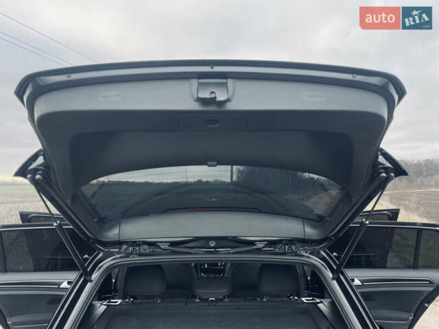 Черный Фольксваген Гольф ГТИ, объемом двигателя 1.98 л и пробегом 161 тыс. км за 11250 $, фото 58 на Automoto.ua