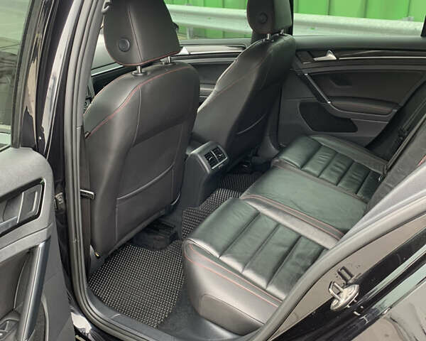 Черный Фольксваген Гольф ГТИ, объемом двигателя 1.98 л и пробегом 103 тыс. км за 13000 $, фото 33 на Automoto.ua