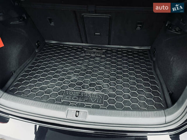 Черный Фольксваген Гольф ГТИ, объемом двигателя 1.98 л и пробегом 161 тыс. км за 11250 $, фото 60 на Automoto.ua