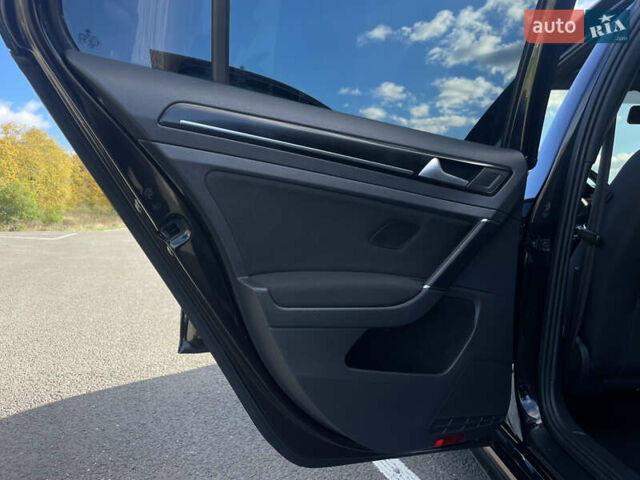 Фольксваген Гольф ГТИ 2014 в Прилуках на Automoto.ua Черный Фольксваген Гольф ГТИ, объемом двигателя 1.98 л и пробегом 159 тыс. км за 12499 $, фото 53 на Automoto.ua