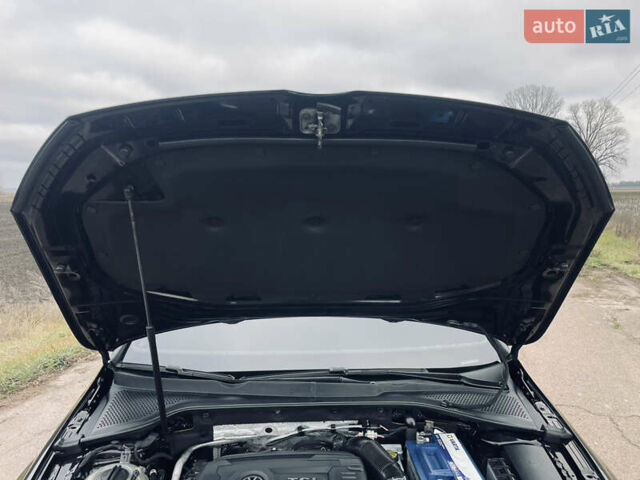 Черный Фольксваген Гольф ГТИ, объемом двигателя 1.98 л и пробегом 161 тыс. км за 11250 $, фото 77 на Automoto.ua