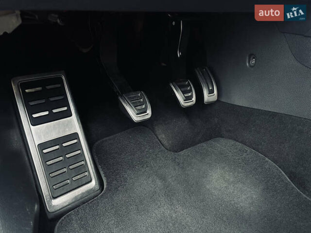 Черный Фольксваген Гольф ГТИ, объемом двигателя 1.98 л и пробегом 161 тыс. км за 11250 $, фото 36 на Automoto.ua