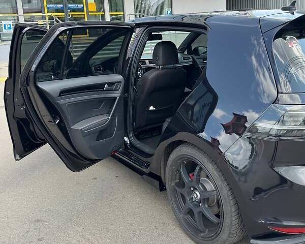 Чорний Фольксваген Гольф ГТІ, об'ємом двигуна 1.98 л та пробігом 120 тис. км за 15200 $, фото 9 на Automoto.ua