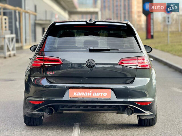 Черный Фольксваген Гольф ГТИ, объемом двигателя 1.98 л и пробегом 149 тыс. км за 14200 $, фото 5 на Automoto.ua