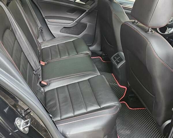 Чорний Фольксваген Гольф ГТІ, об'ємом двигуна 1.98 л та пробігом 163 тис. км за 16900 $, фото 23 на Automoto.ua