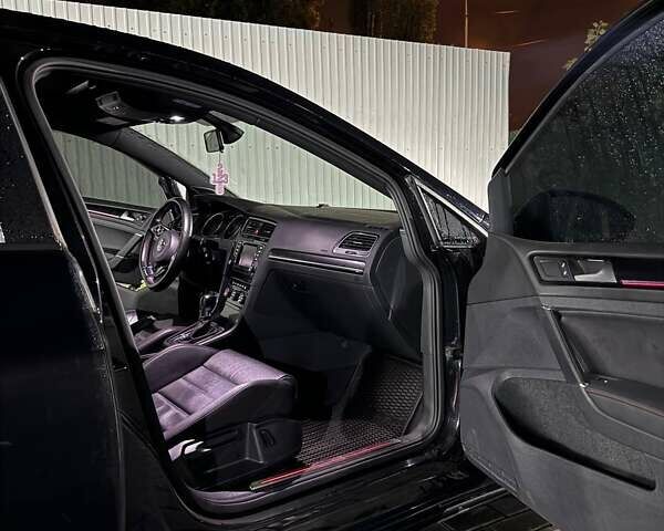 Черный Фольксваген Гольф ГТИ, объемом двигателя 1.98 л и пробегом 120 тыс. км за 15500 $, фото 23 на Automoto.ua