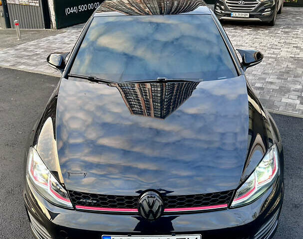 Черный Фольксваген Гольф ГТИ, объемом двигателя 1.98 л и пробегом 196 тыс. км за 14100 $, фото 22 на Automoto.ua