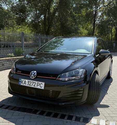 Черный Фольксваген Гольф ГТИ, объемом двигателя 1.98 л и пробегом 195 тыс. км за 14900 $, фото 1 на Automoto.ua