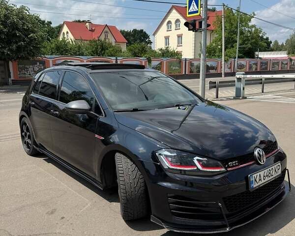 Черный Фольксваген Гольф ГТИ, объемом двигателя 1.98 л и пробегом 120 тыс. км за 15500 $, фото 1 на Automoto.ua