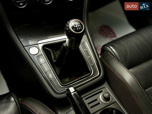 Черный Фольксваген Гольф ГТИ, объемом двигателя 1.98 л и пробегом 149 тыс. км за 14200 $, фото 10 на Automoto.ua