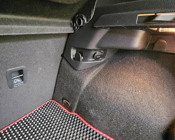 Чорний Фольксваген Гольф ГТІ, об'ємом двигуна 1.98 л та пробігом 163 тис. км за 16900 $, фото 32 на Automoto.ua