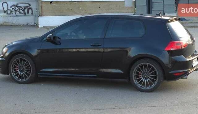 Черный Фольксваген Гольф ГТИ, объемом двигателя 1.98 л и пробегом 136 тыс. км за 13000 $, фото 3 на Automoto.ua