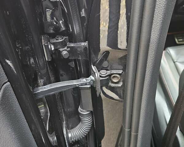 Чорний Фольксваген Гольф ГТІ, об'ємом двигуна 1.98 л та пробігом 163 тис. км за 16900 $, фото 27 на Automoto.ua