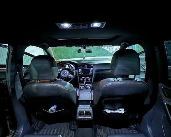 Чорний Фольксваген Гольф ГТІ, об'ємом двигуна 1.98 л та пробігом 120 тис. км за 15200 $, фото 17 на Automoto.ua