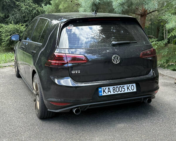 Черный Фольксваген Гольф ГТИ, объемом двигателя 1.98 л и пробегом 180 тыс. км за 14900 $, фото 2 на Automoto.ua