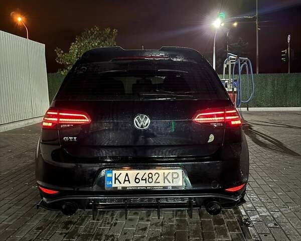 Черный Фольксваген Гольф ГТИ, объемом двигателя 1.98 л и пробегом 120 тыс. км за 15500 $, фото 15 на Automoto.ua
