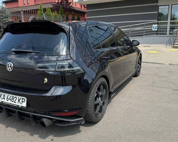 Черный Фольксваген Гольф ГТИ, объемом двигателя 1.98 л и пробегом 120 тыс. км за 15500 $, фото 9 на Automoto.ua