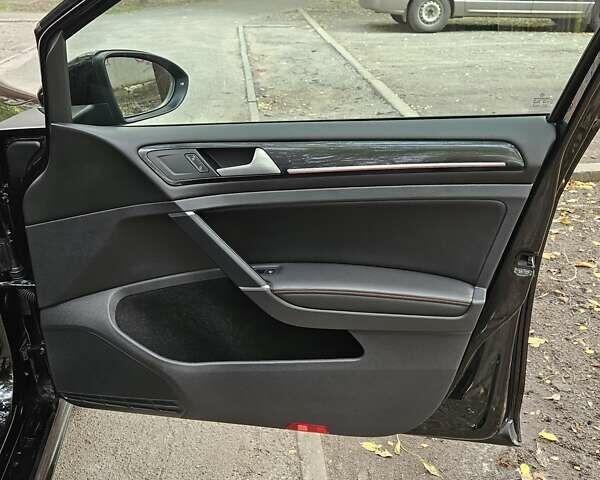 Чорний Фольксваген Гольф ГТІ, об'ємом двигуна 1.98 л та пробігом 163 тис. км за 16900 $, фото 14 на Automoto.ua