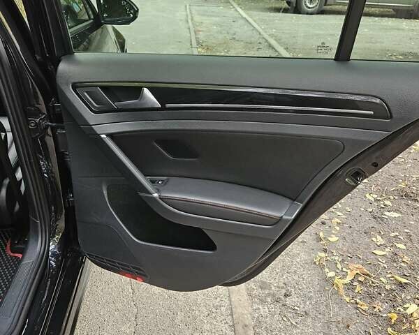 Чорний Фольксваген Гольф ГТІ, об'ємом двигуна 1.98 л та пробігом 163 тис. км за 16900 $, фото 22 на Automoto.ua