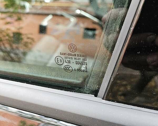 Чорний Фольксваген Гольф ГТІ, об'ємом двигуна 1.98 л та пробігом 163 тис. км за 16900 $, фото 13 на Automoto.ua