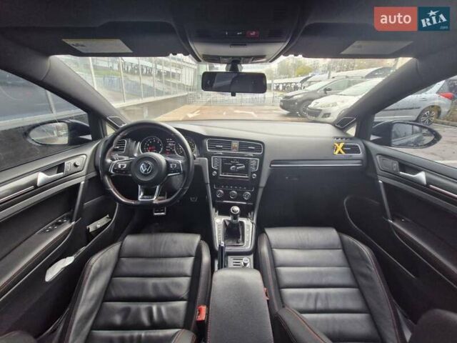 Черный Фольксваген Гольф ГТИ, объемом двигателя 2 л и пробегом 163 тыс. км за 12700 $, фото 19 на Automoto.ua