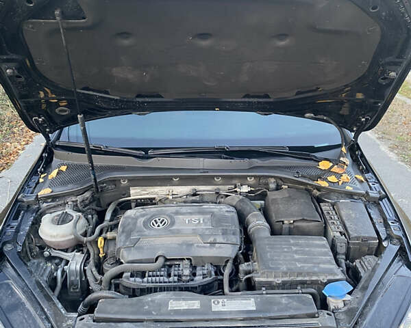 Черный Фольксваген Гольф ГТИ, объемом двигателя 1.98 л и пробегом 122 тыс. км за 17000 $, фото 13 на Automoto.ua