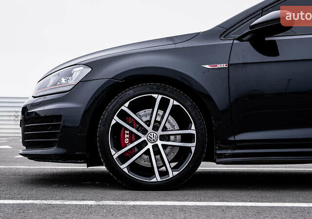 Черный Фольксваген Гольф ГТИ, объемом двигателя 1.98 л и пробегом 120 тыс. км за 14900 $, фото 13 на Automoto.ua